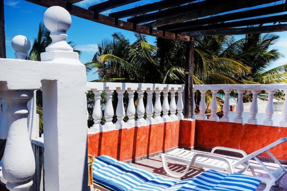 Beachfront Casa Maya Lodge El Cuyo Zewnętrze zdjęcie